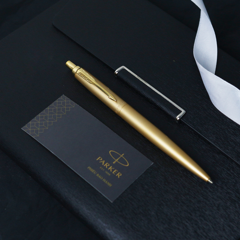 Bộ Sưu Tập Các Phiên Bản Parker Jotter Đặc Biệt: Đẳng Cấp Của Biểu Tượng 70 Năm 2 Bút bi Parker Jotter XL X-MN Gold GT TB6-2122658