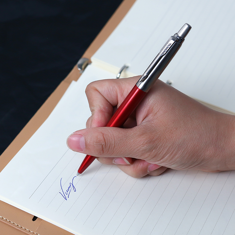 Bút Bi Parker Jotter Đ-KST Red CT TB6-1953348 14 mo ta but bi parker jotter d kst red ct tb6 1953348 10