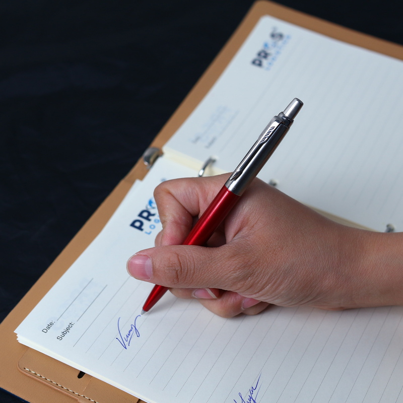 Tại sao doanh nhân thường dùng bút ký bí mật để thành công 2 Ký kết những quyết định quan trọng