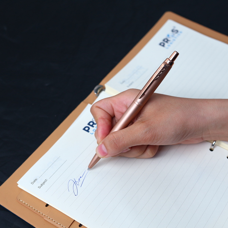 Bút ký dùng để làm gì? Ý nghĩa thật sự trong thời chũ ký số 2 Dùng để ký kết hợp đồng, văn bản quan trọng