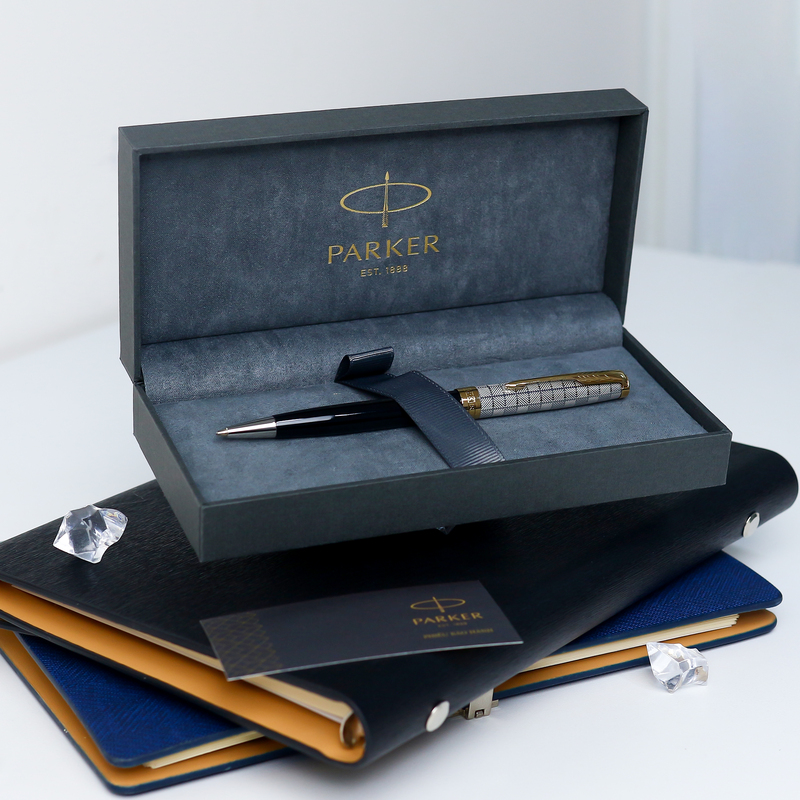 Lịch sử ra đời của bút Parker hơn 130 năm thương hiệu huyền thoại 3 Parker Sonnet xuất hiện, trở thành dòng bút hiện đại